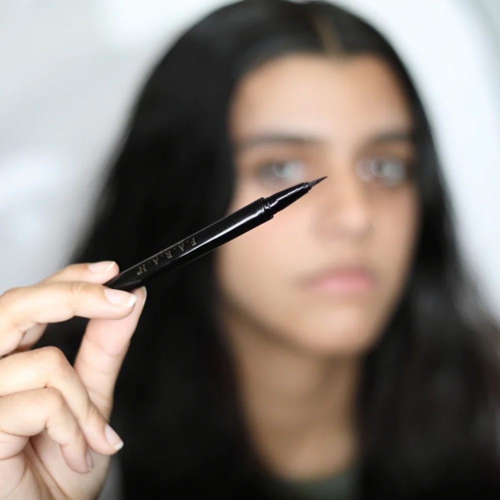 NEW FARAH 18hr Liquid Eyeliner in Black Velvet Sephora F.A.R.A.H. Eye Makeup - Picture 3 of 8